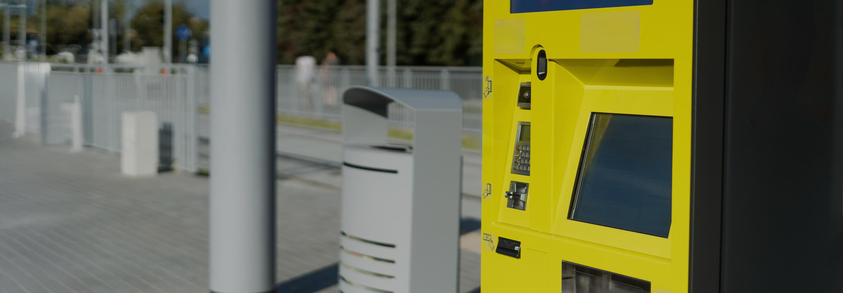 Samoobsługowe urządzenia z modułami płatniczymi