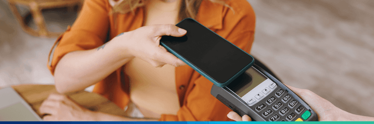 Młode pokolenie stawia na NFC. To już blisko połowa transakcji!